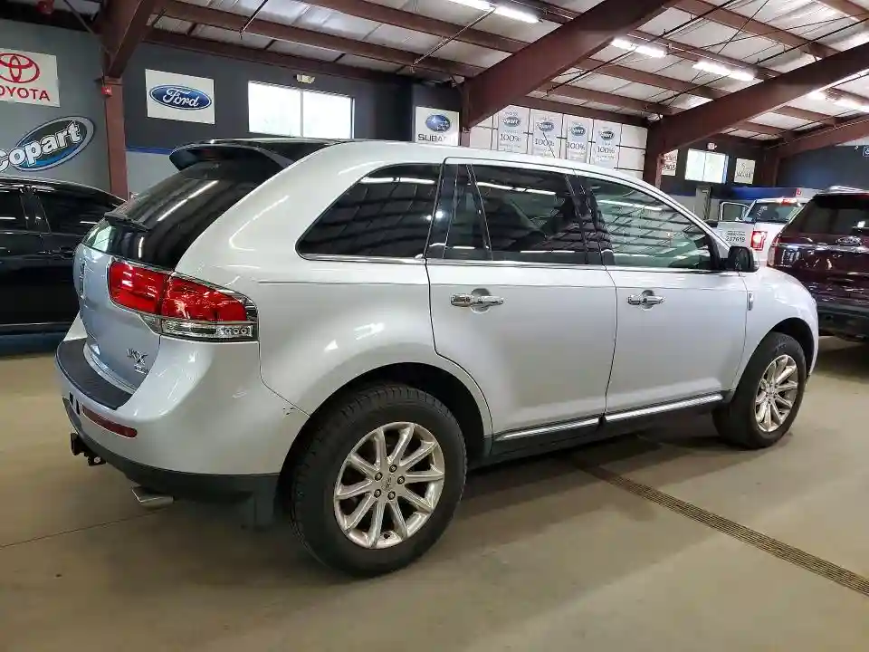 2LMDJ8JK9FBL24312 2015 LINCOLN TOWNHOUSE MKX-2