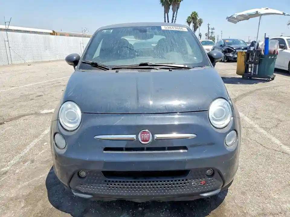 3C3CFFGE1HT514118 2017 FIAT 500-4