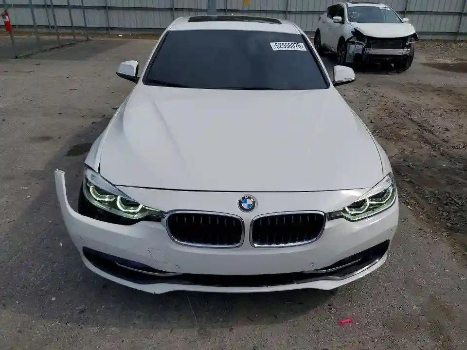 WBA8D9G34HNU63010 2017 BMW 3 SERIES-4