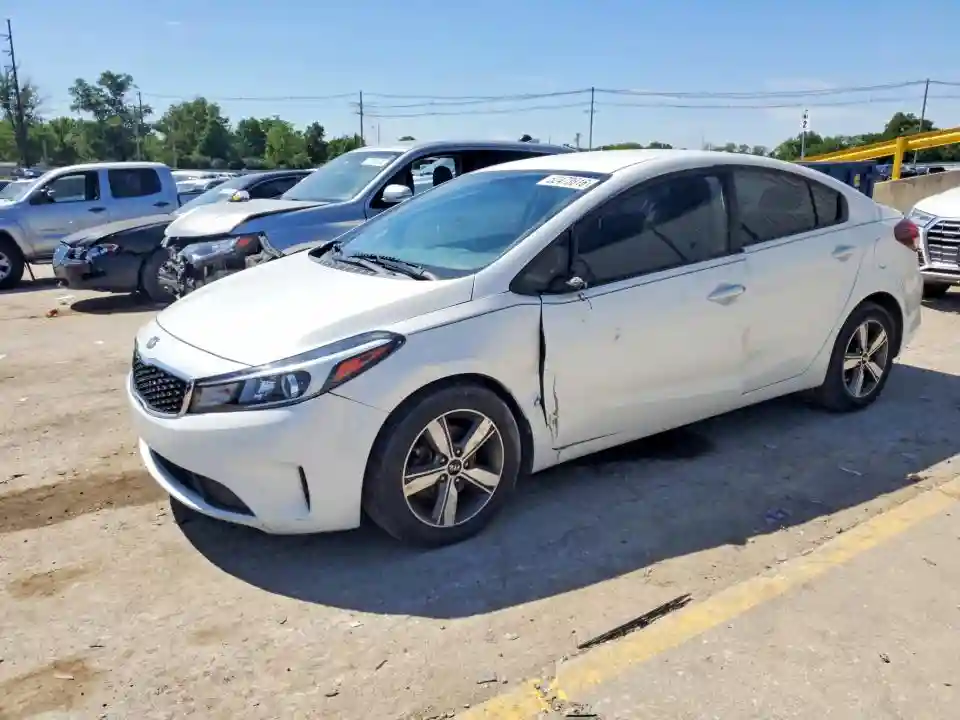 3KPFL4A72JE257139 2018 KIA FORTE-0