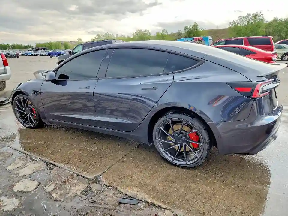 5YJ3E1ET5SF986279 2025 TESLA MODEL 3-1