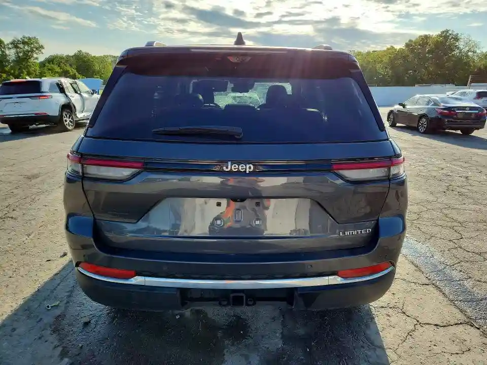 1C4RJHBG8R8937920 2024 JEEP CHEROKEE-5