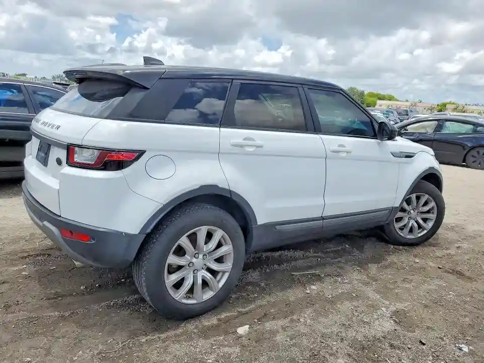 SALVP2RX0JH302560 2018 LAND ROVER RANGEROVER-2