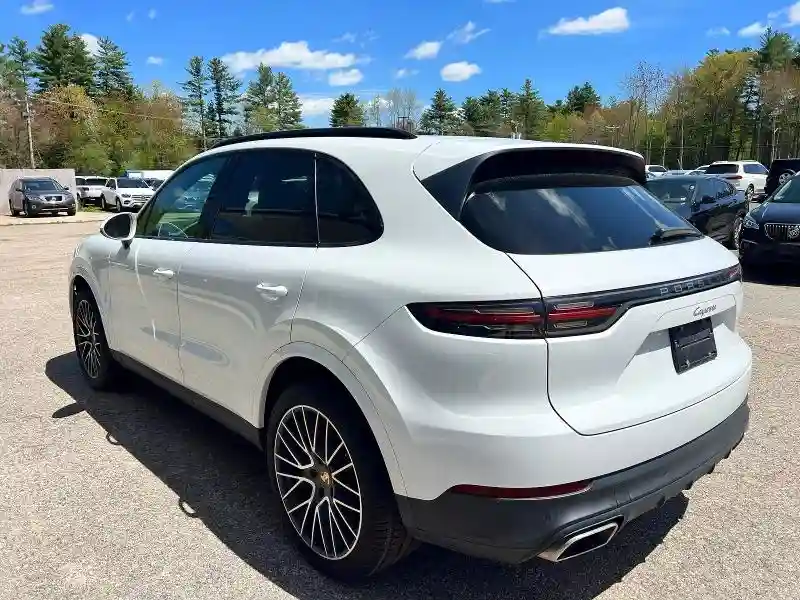 WP1AA2AY2KDA00870 2019 PORSCHE CAYENNE-2