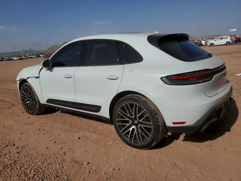 WP1AG2A59NLB20647 2022 PORSCHE MACAN-1
