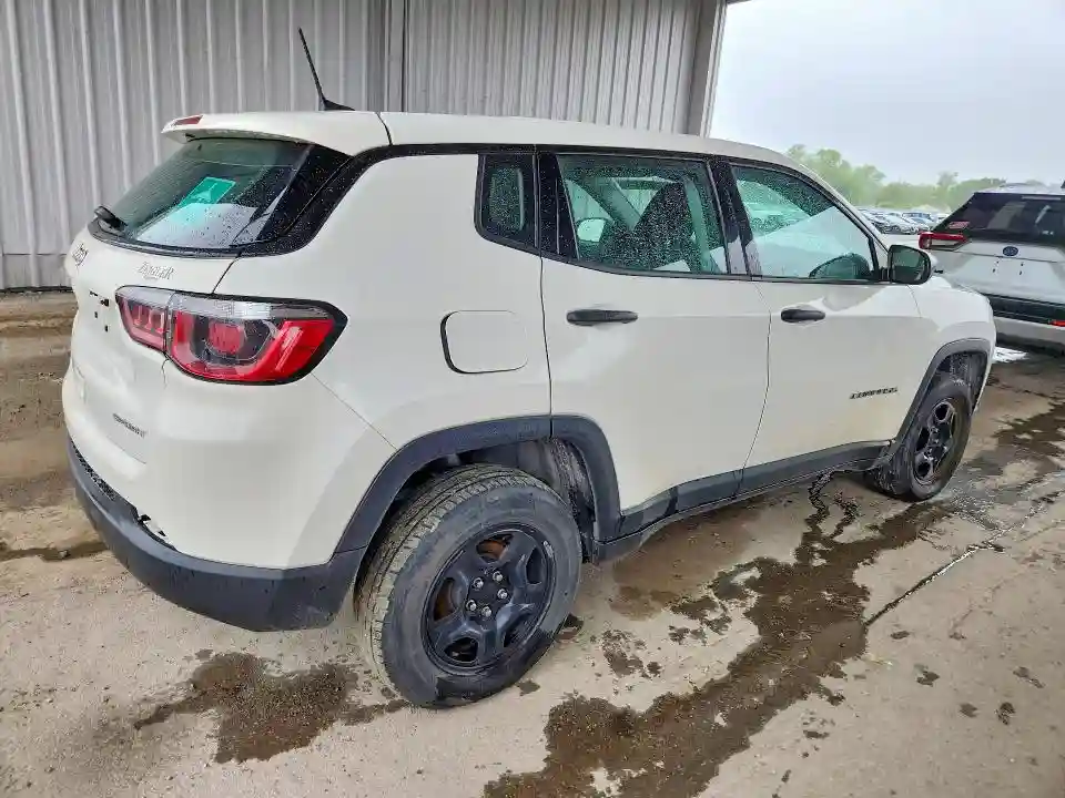 3C4NJDAB5LT117137 2020 JEEP COMPASS-2