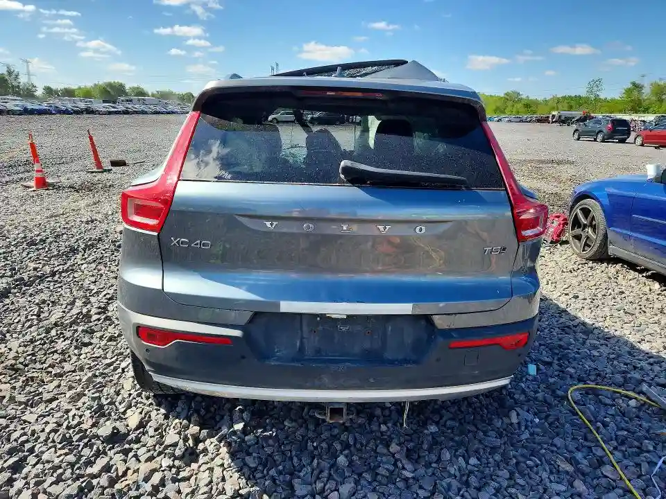 YV4162UK4K2048275 2019 VOLVO XC40-5
