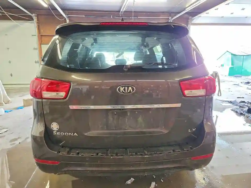 KNDMB5C13G6190865 2016 KIA SEDONA-5
