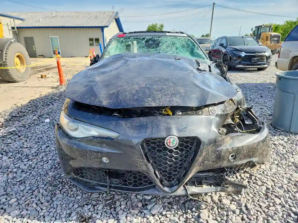 ZARFANBN8M7647830 2021 ALFA ROMEO GIULIA-4