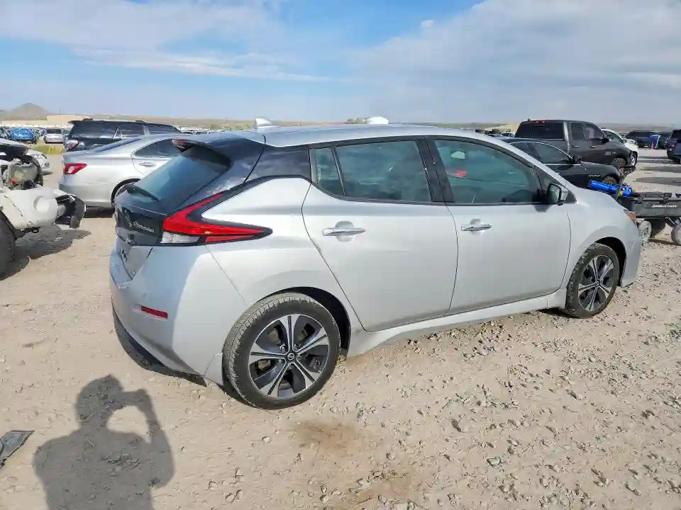 1N4BZ1DP2LC305584 2020 NISSAN LEAF-2