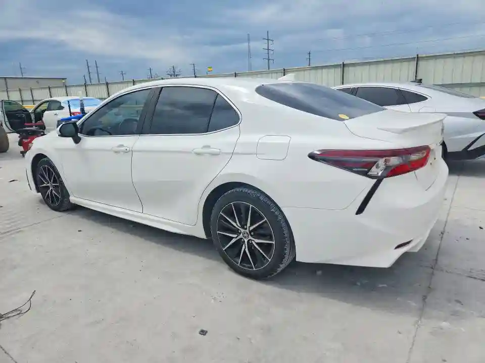 4T1G11AK6MU459903 2021 TOYOTA CAMRY-1