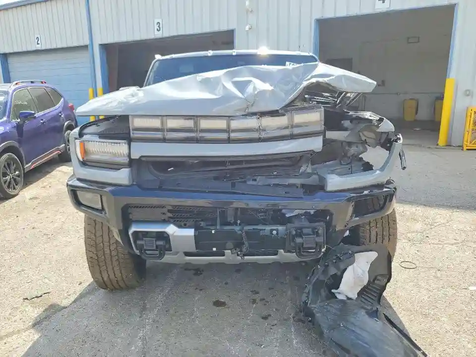 1GT4EBDD1TU603614 2026 GMC HUMMER PIC-4