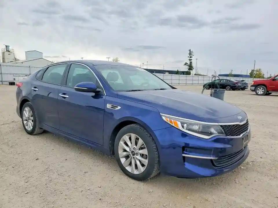 5XXGT4L39HG174792 2017 KIA OPTIMA-3