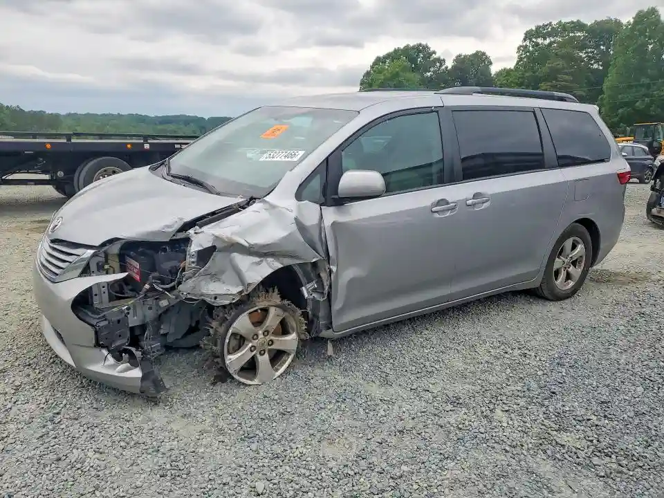 5TDKZ3DC9HS831798 2017 TOYOTA SIENNA-0