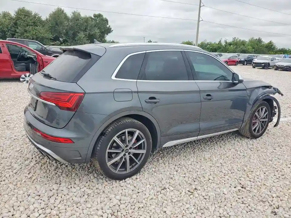 WA1B4AFY3M2030727 2021 AUDI SQ5-2