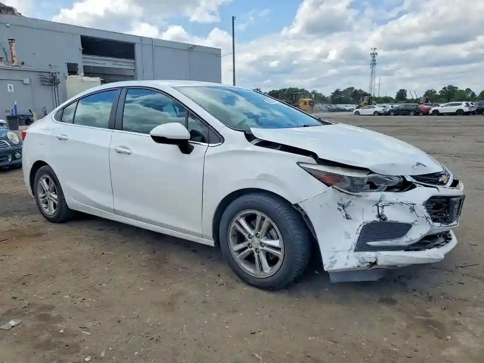 1G1BE5SM0H7217499 2017 CHEVROLET CRUZE 4D P-3