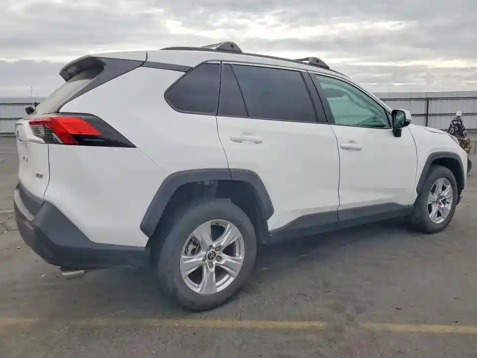 2T3W1RFV4MC169276 2021 TOYOTA RAV4-2