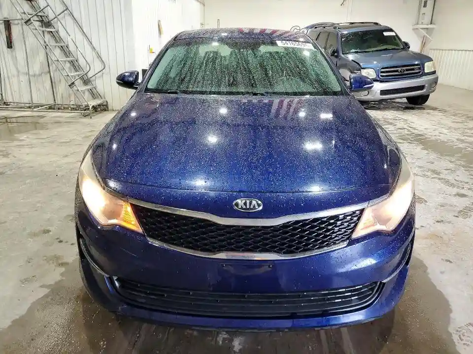 5XXGT4L35JG188856 2018 KIA OPTIMA-4