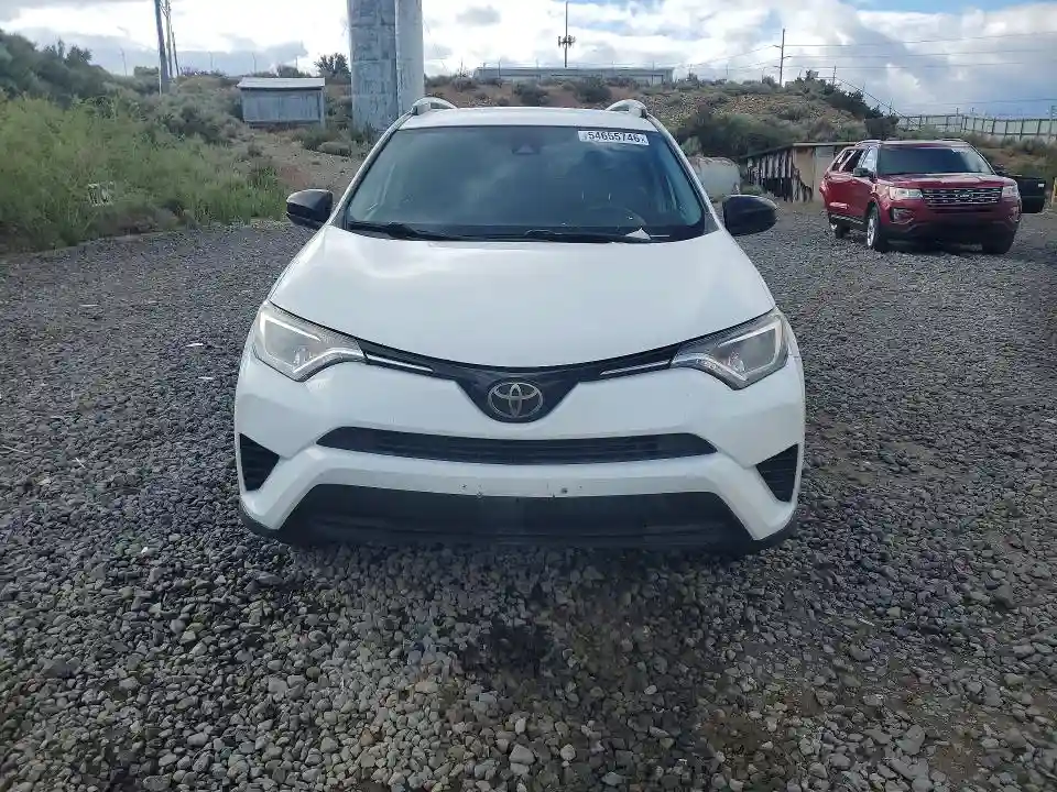 JTMBFREV3JJ207252 2018 TOYOTA RAV4-4