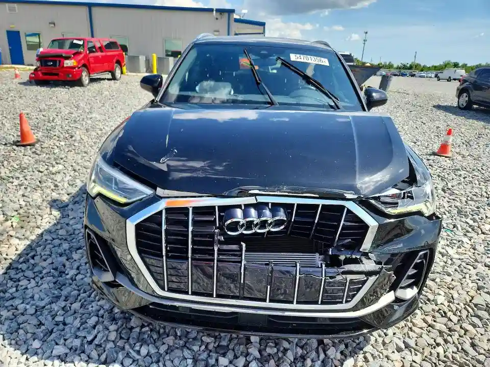 WA1EECF33L1088478 2020 AUDI Q3-4