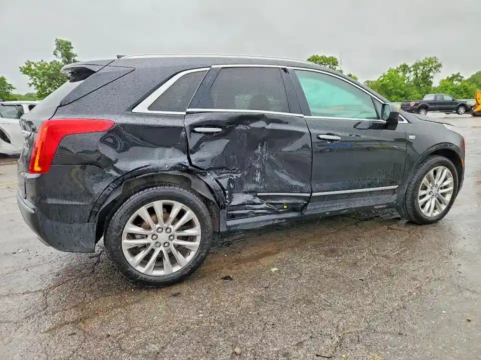 1GYKNFRS0HZ312242 2017 CADILLAC XT5-2