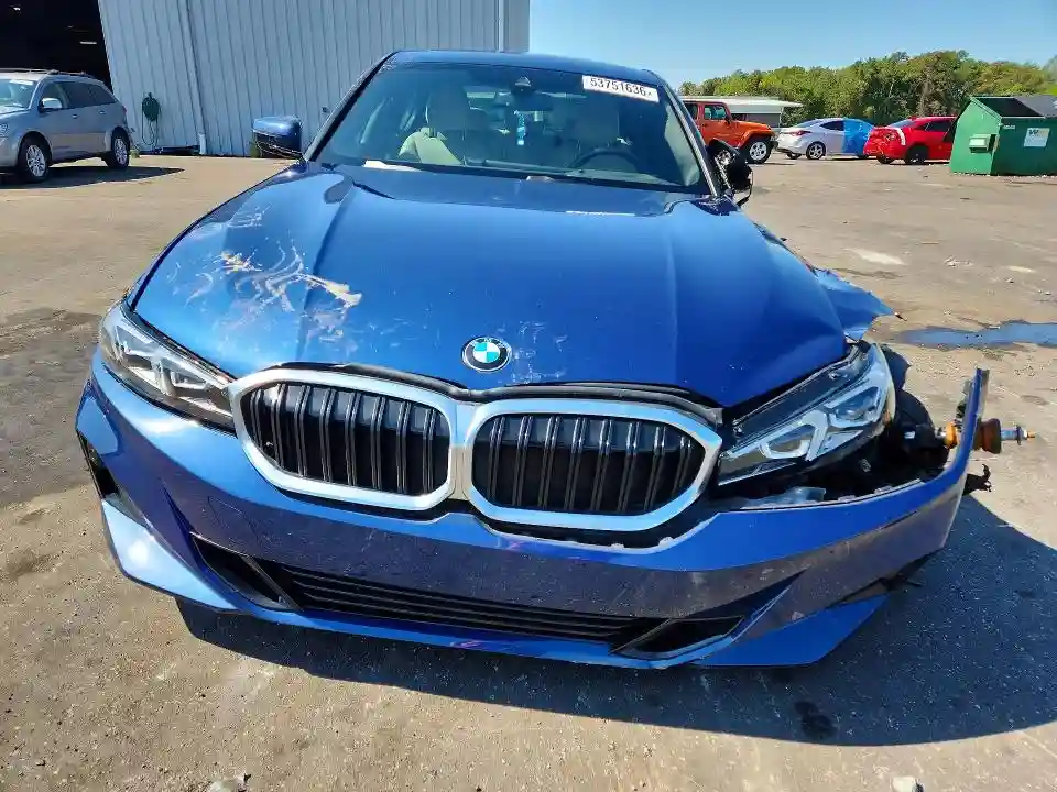 3MW69FF06P8D63281 2023 BMW 3 SERIES-4