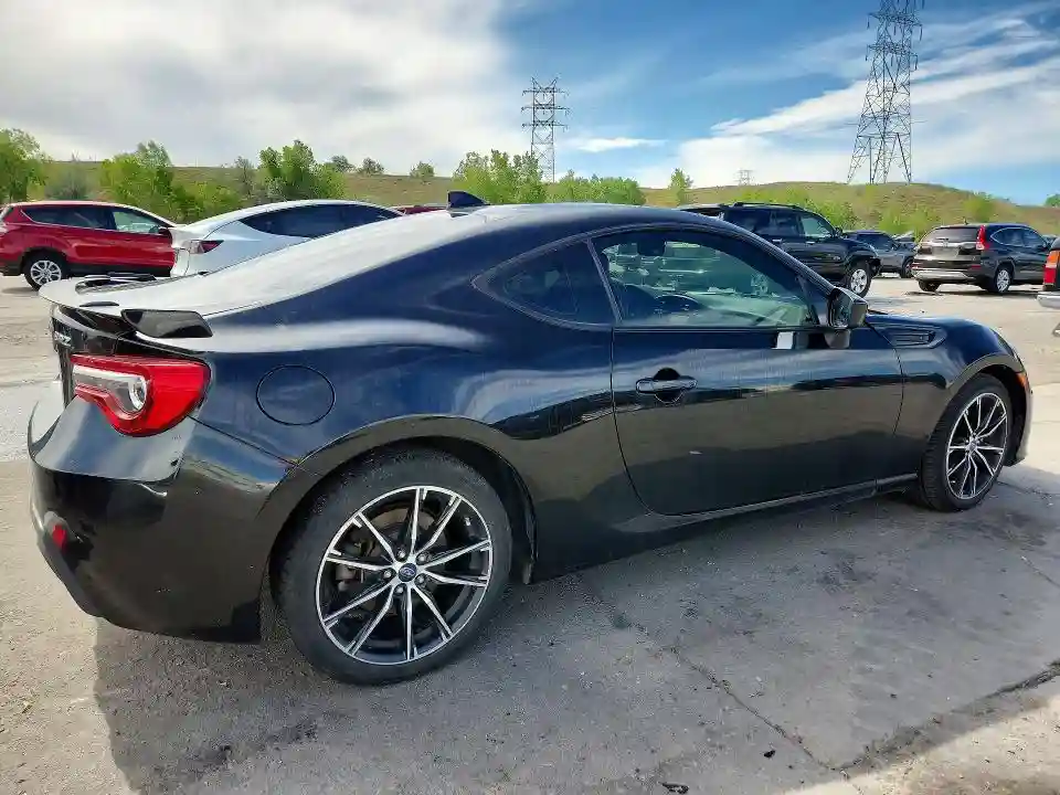 JF1ZCAC10J8602298 2018 SUBARU BRZ-2