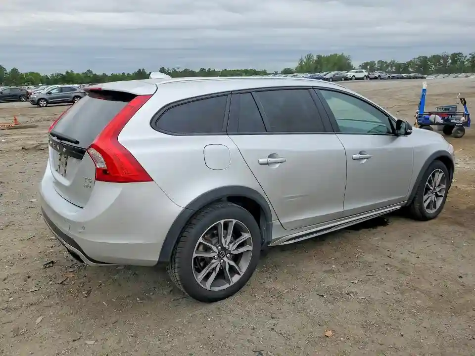 YV4612HK5F1001363 2015 VOLVO V60-2