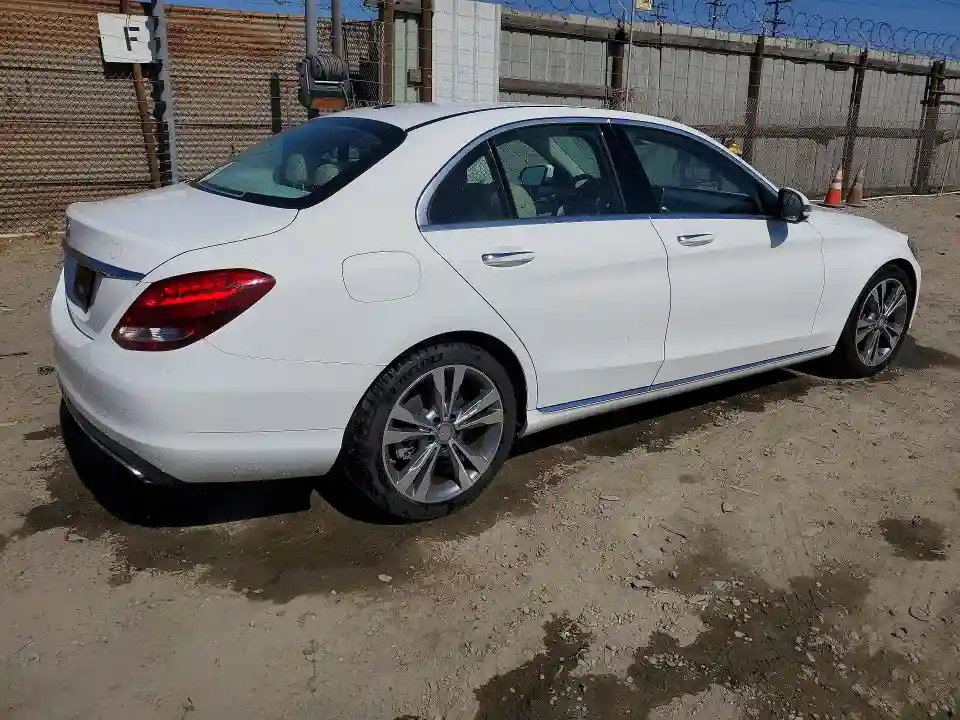 55SWF4JB2GU130808 2016 MERCEDES-BENZ C-CLASS-2