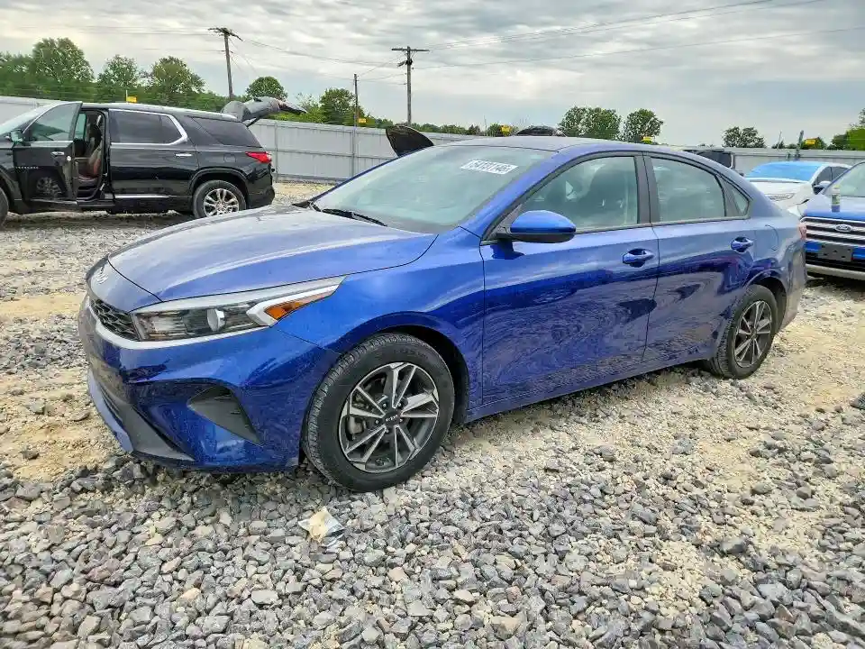 3KPF24AD3PE651766 2023 KIA FORTE-0