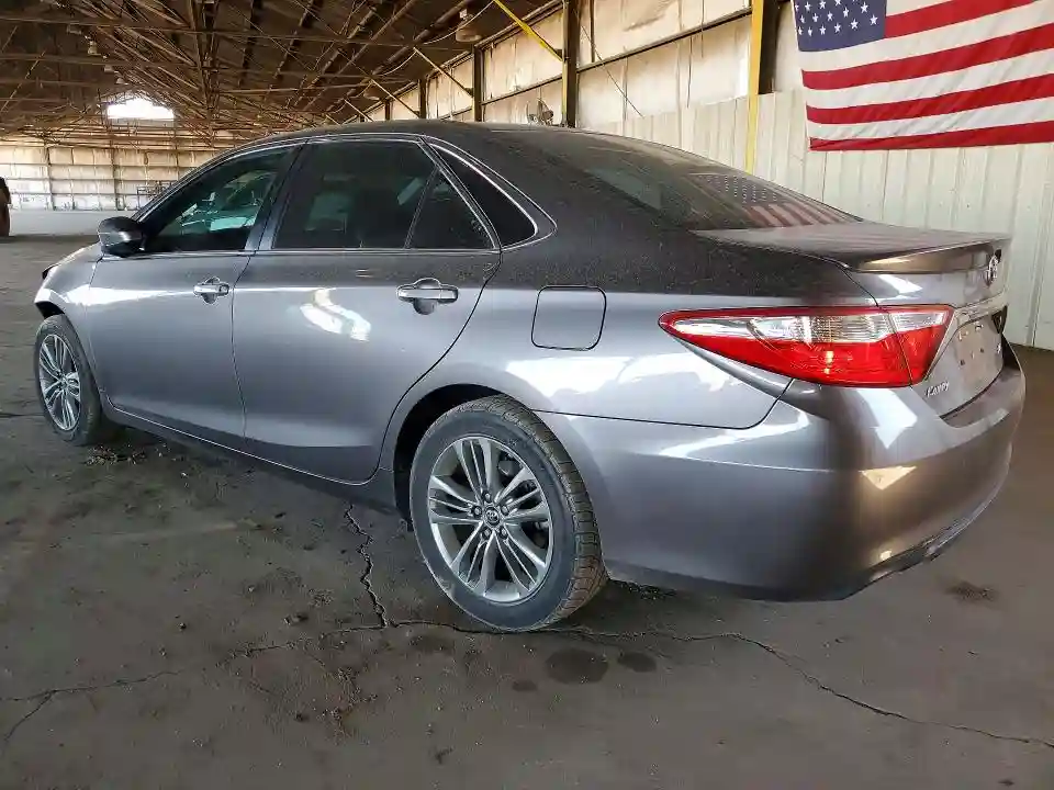 4T1BF1FK1GU238606 2016 TOYOTA CAMRY-1