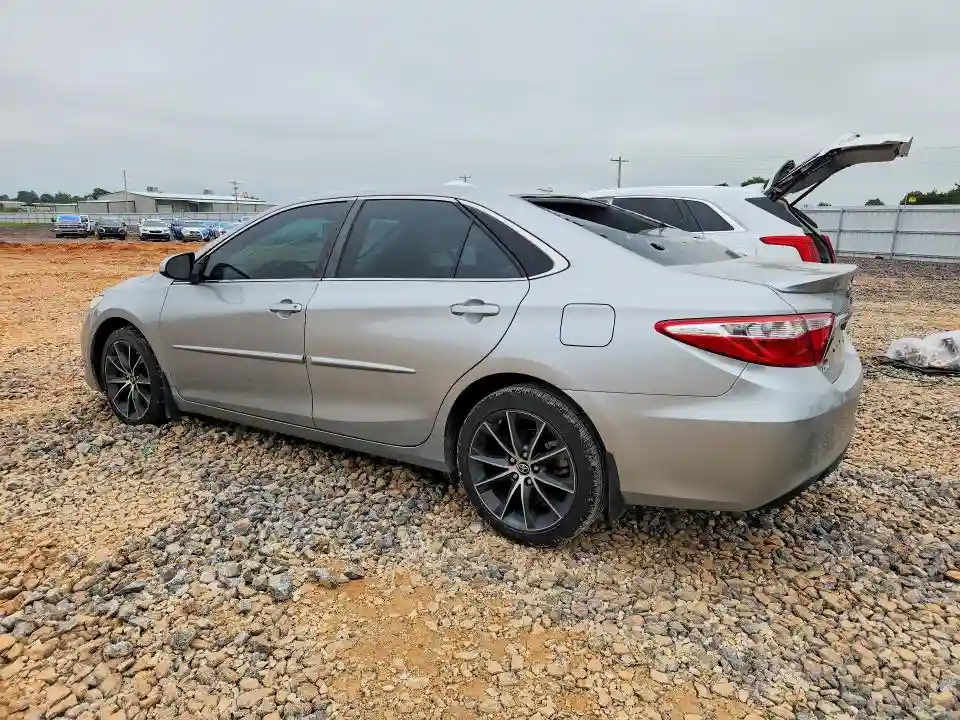 4T1BF1FK9GU161256 2016 TOYOTA CAMRY-1