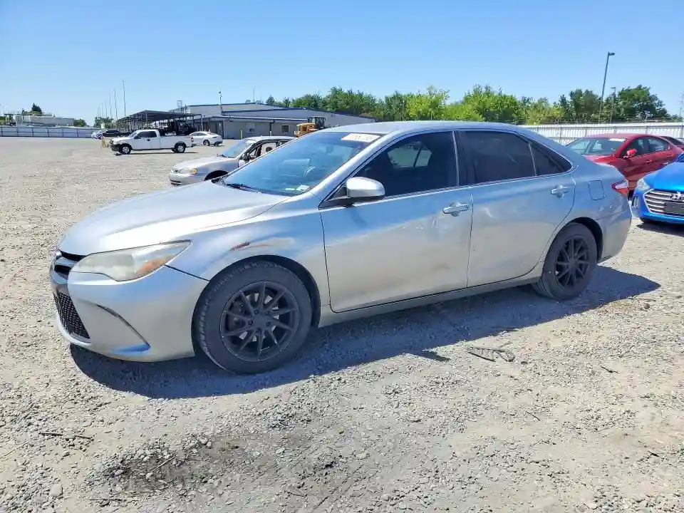4T1BF1FKXFU049564 2015 TOYOTA CAMRY-0