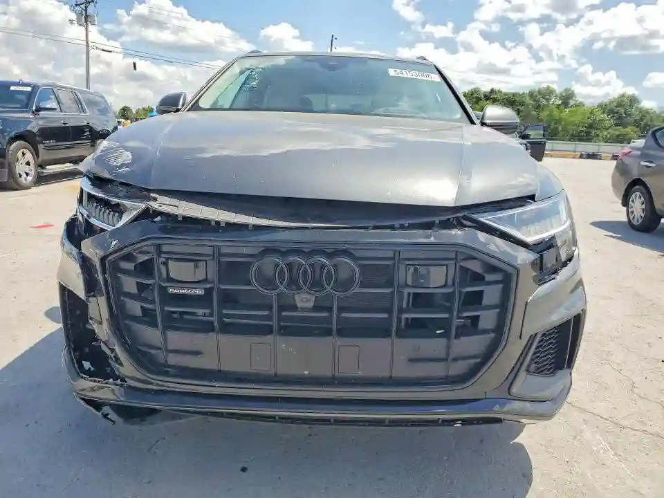 WA1FVBF1XPD043555 2023 AUDI Q8-4