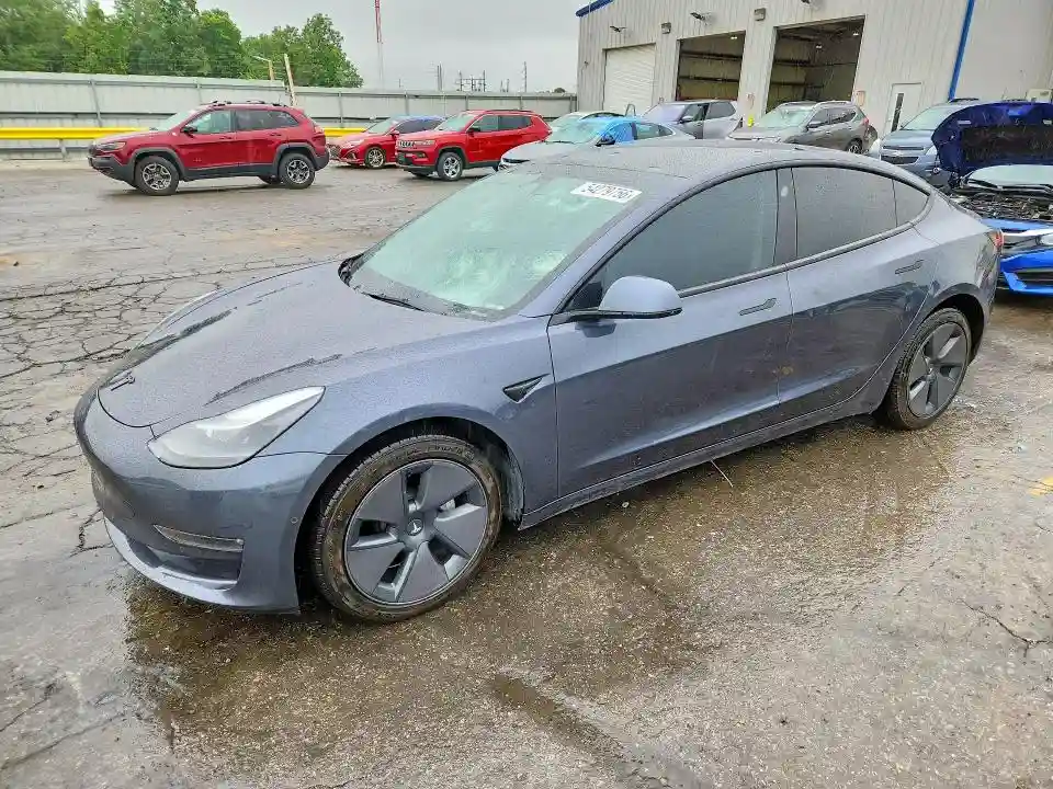 5YJ3E1EB5NF123767 2022 TESLA MODEL 3-0