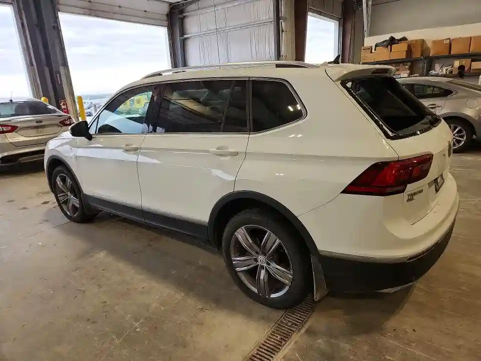 3VV2B7AX9LM058568 2020 VOLKSWAGEN TIGUAN-1