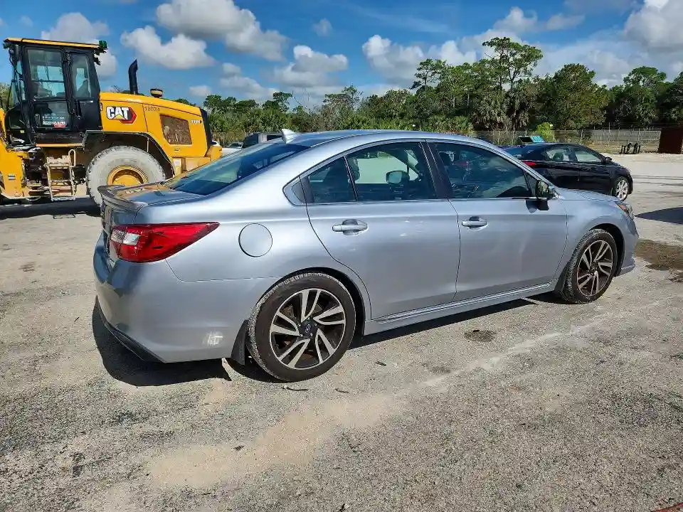 4S3BNAS64J3018812 2018 SUBARU LEGACY-2
