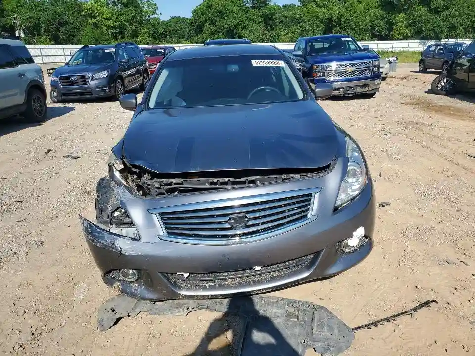 JN1CV6AP7FM503140 2015 INFINITI Q40-4