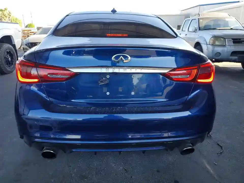 JN1EV7AP9JM356259 2018 INFINITI Q50-5
