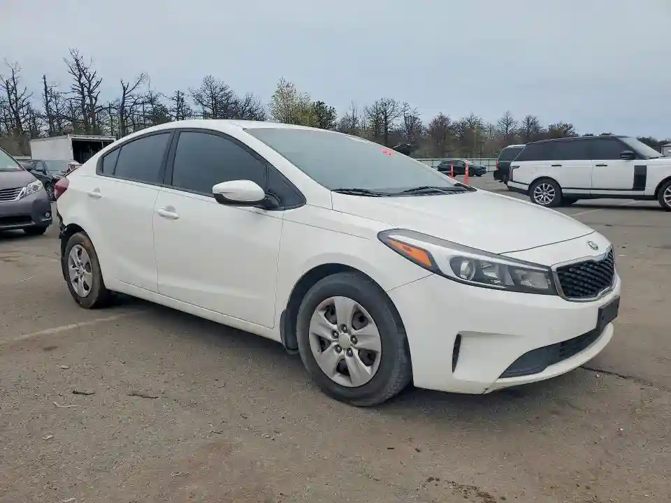3KPFK4A76HE026077 2017 KIA FORTE-3