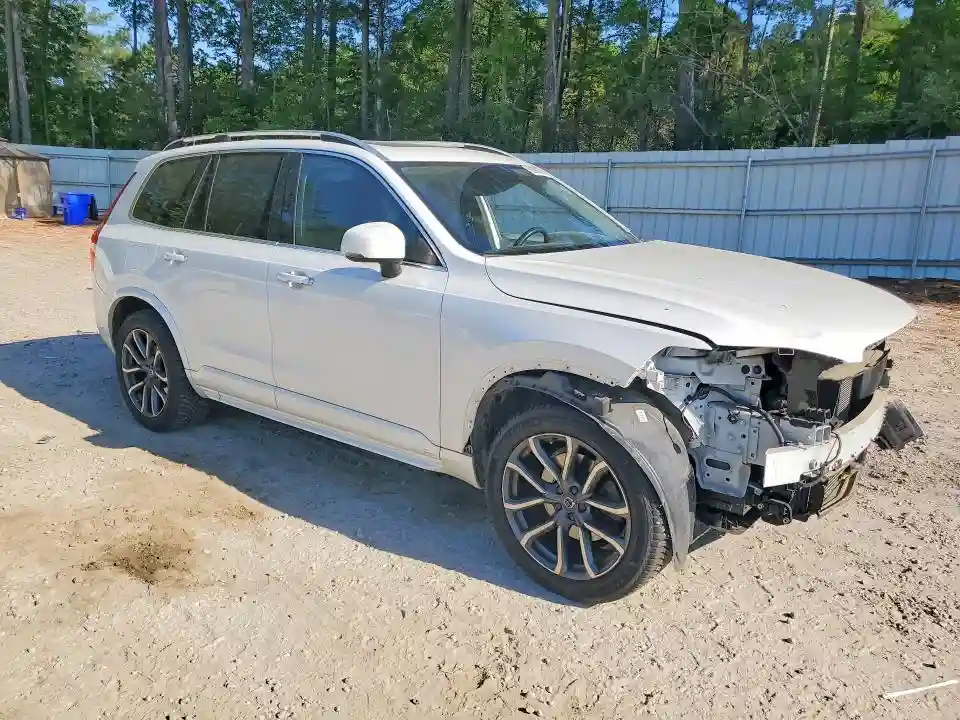 YV4102XK6H1140418 2017 VOLVO XC90-3