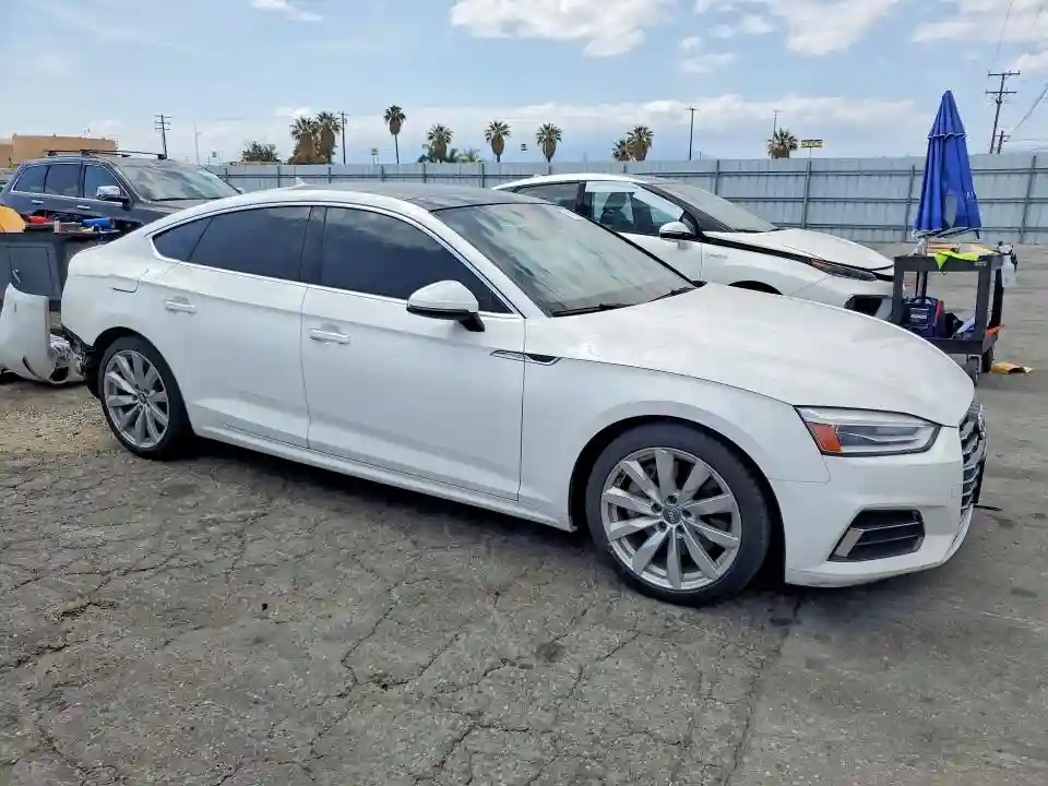 WAUANCF57JA043205 2018 AUDI A5-3