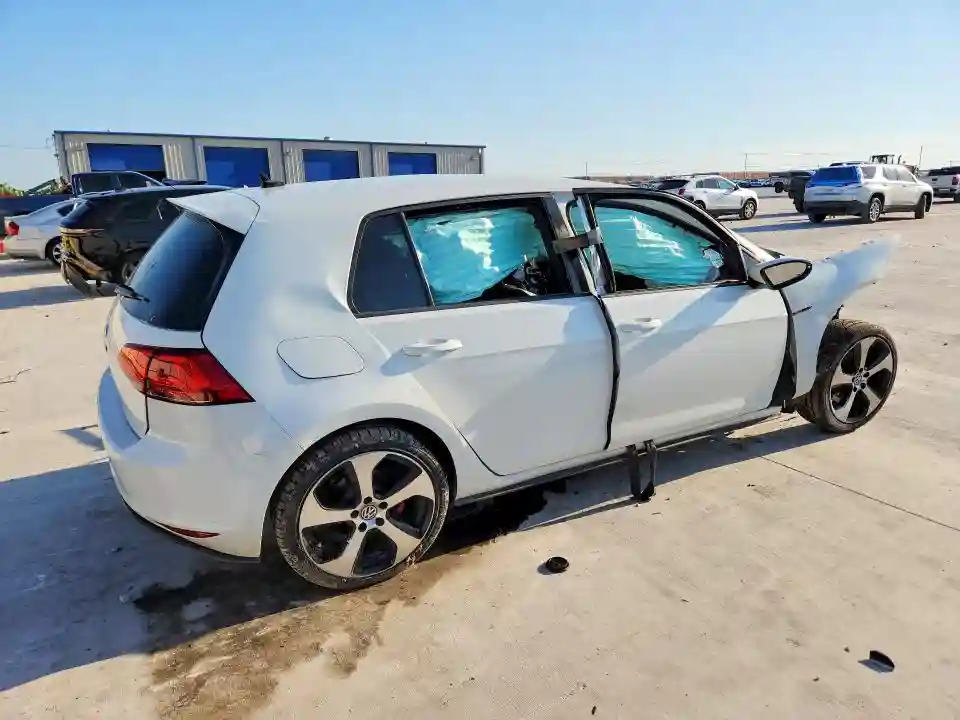 3VW4T7AU4HM062235 2017 VOLKSWAGEN GTI-2