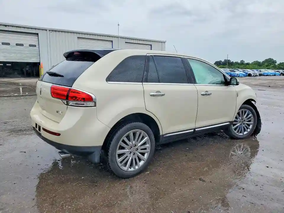 2LMDJ6JK9FBL30857 2015 LINCOLN MKX-2