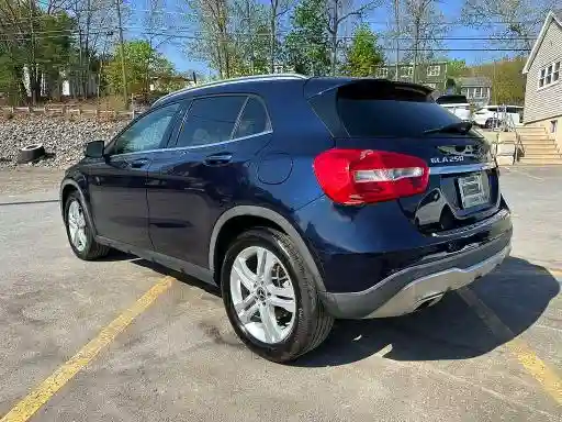 WDCTG4GB9JJ495022 2018 MERCEDES-BENZ GLA-CLASS-1