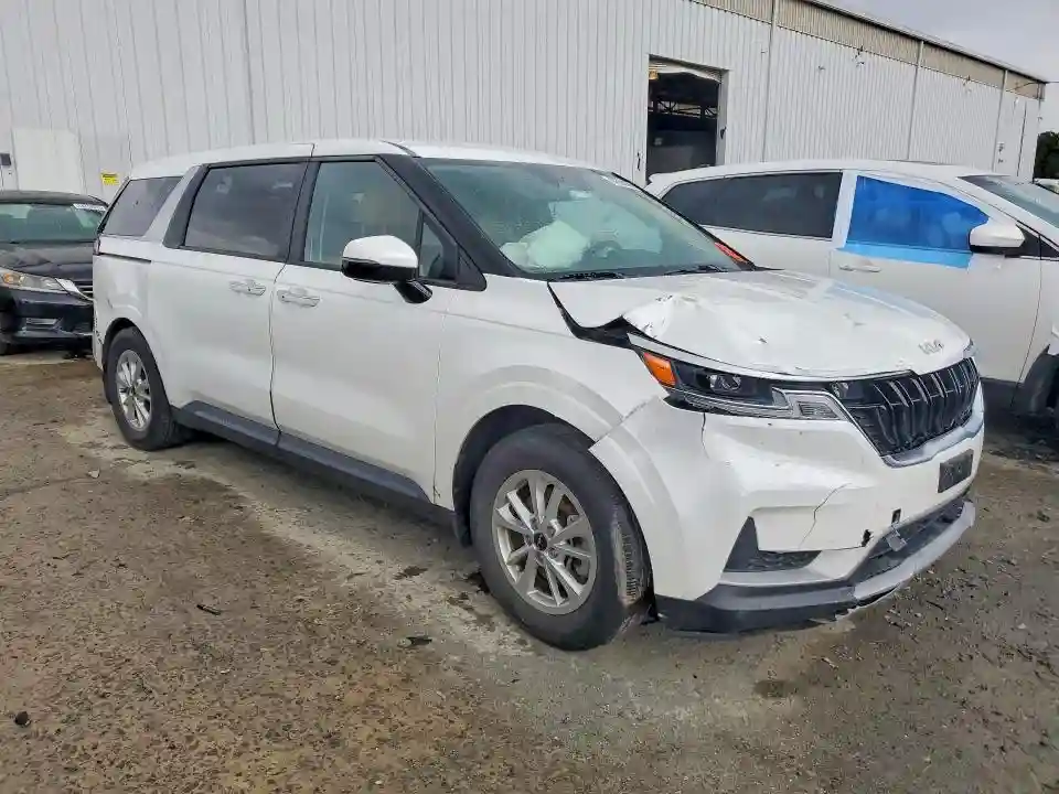 KNDNB4H3XN6170196 2022 KIA CARNIVAL L-3