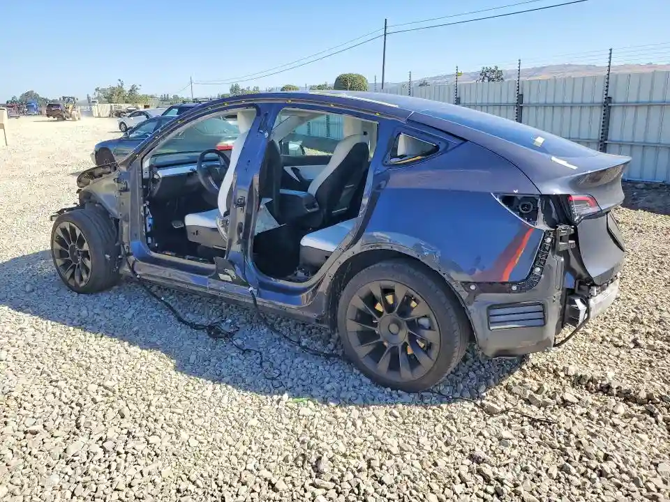 5YJYGAEE2MF158209 2021 TESLA MODEL Y-1