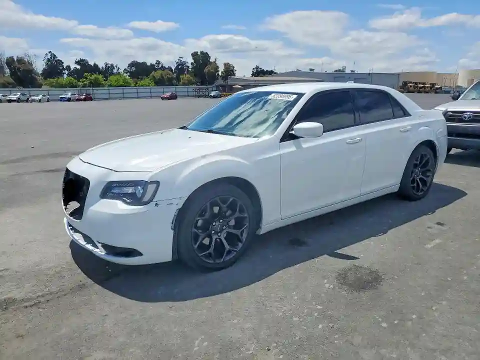 2C3CCABG4KH697888 2019 CHRYSLER 300-0
