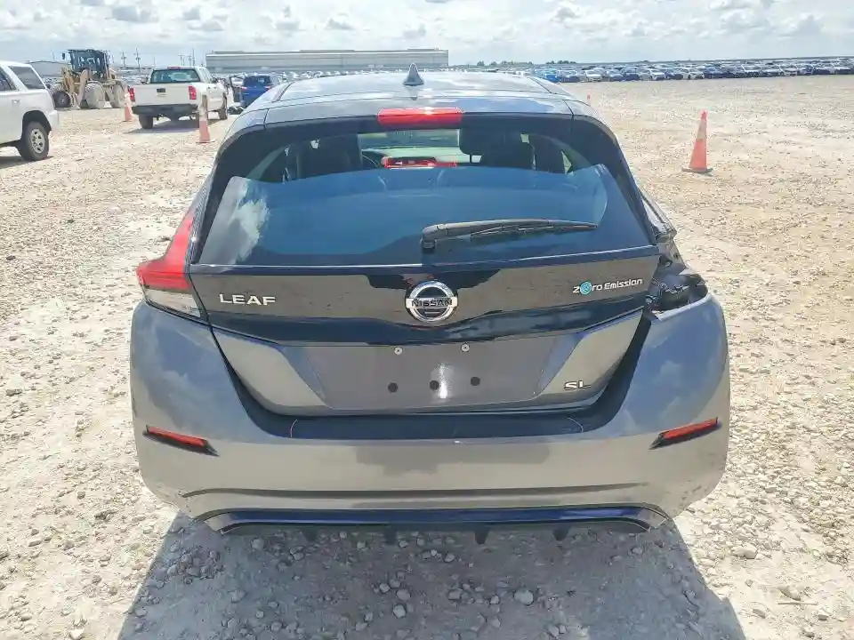 1N4AZ1CPXJC307738 2018 NISSAN LEAF-5