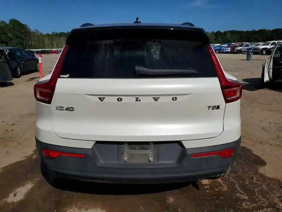 YV4162UM1M2531291 2021 VOLVO XC40-5